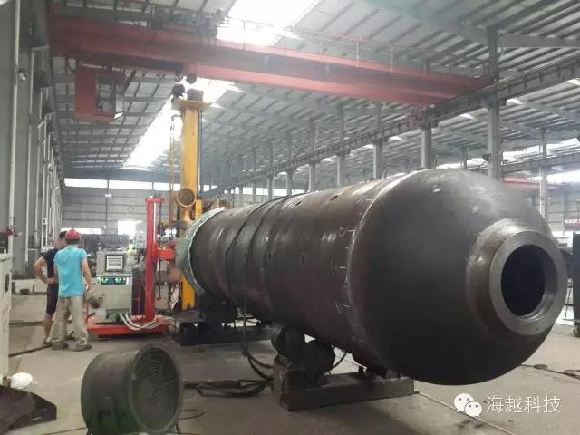 海越中頻高頻電磁感應(yīng)加熱設(shè)備在不同的行業(yè)、不同的工件、不同的工藝要求的應(yīng)用現(xiàn)場(chǎng)圖